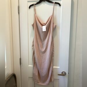 Nwt‎ Classic Fashion L Dress